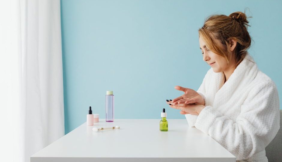 Drugstore Skincare For Dry Sensitive Skin: 7 Drugstore Skincare Products That Actually Soothe Dry, Sensitive Skin (Under )