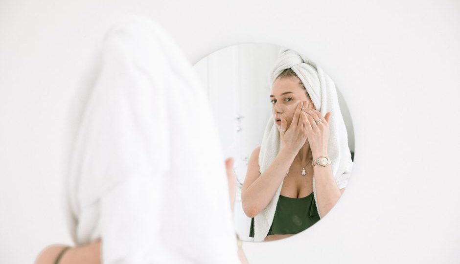 Hormonal Chin Acne Drugstore: I Cleared My Hormonal Chin Acne Using Only Drugstore Products