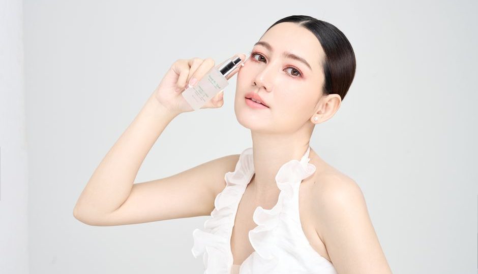 How to Start Retinol Without Irritation: A Beginner’s Plan for 2026