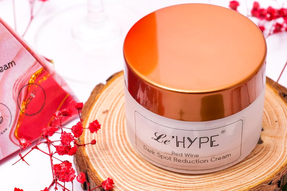 Le'Hype Red Wine Dark Spot Reduction Cream in an elegant skincare product photo.